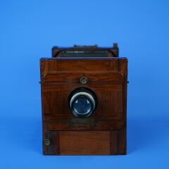 FRANSIZ AHŞAP KÖRÜKLÜ SAHA TİPİ FOTOĞRAF MAKİNESİ