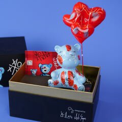 ASLI SAYAN LOVE AND ANİMALS SERİSİ BALONLU AYICIK FİGÜRÜ