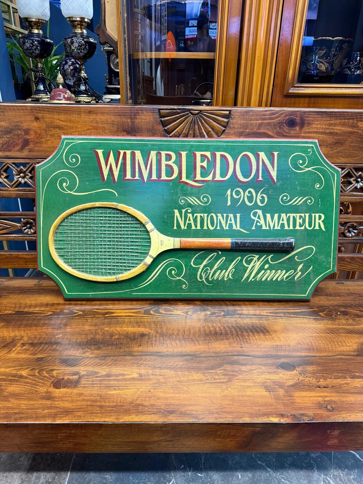 VİNTAGE AHŞAP KABARTMALI WİMBLEDON TENİS TURNUVASI DUVAR PANOSU