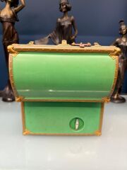 TOYS MARKA ANİMASYONLU ANTİKA LATERNA MÜZİK KUTUSU