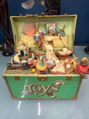 TOYS MARKA ANİMASYONLU ANTİKA LATERNA MÜZİK KUTUSU