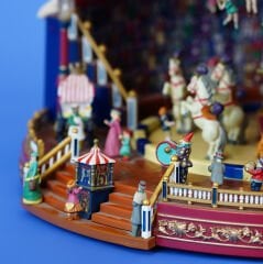 GOLD LABEL MR CHRISTMAS MÜZİKAL ANİMASYONLU SİRK